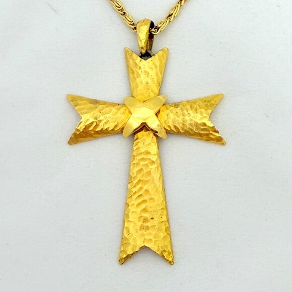Large Hammered Texture Gold Tone Vintage Cross Pendant w/Classic Snail Chain 23" - Picture 3 of 7